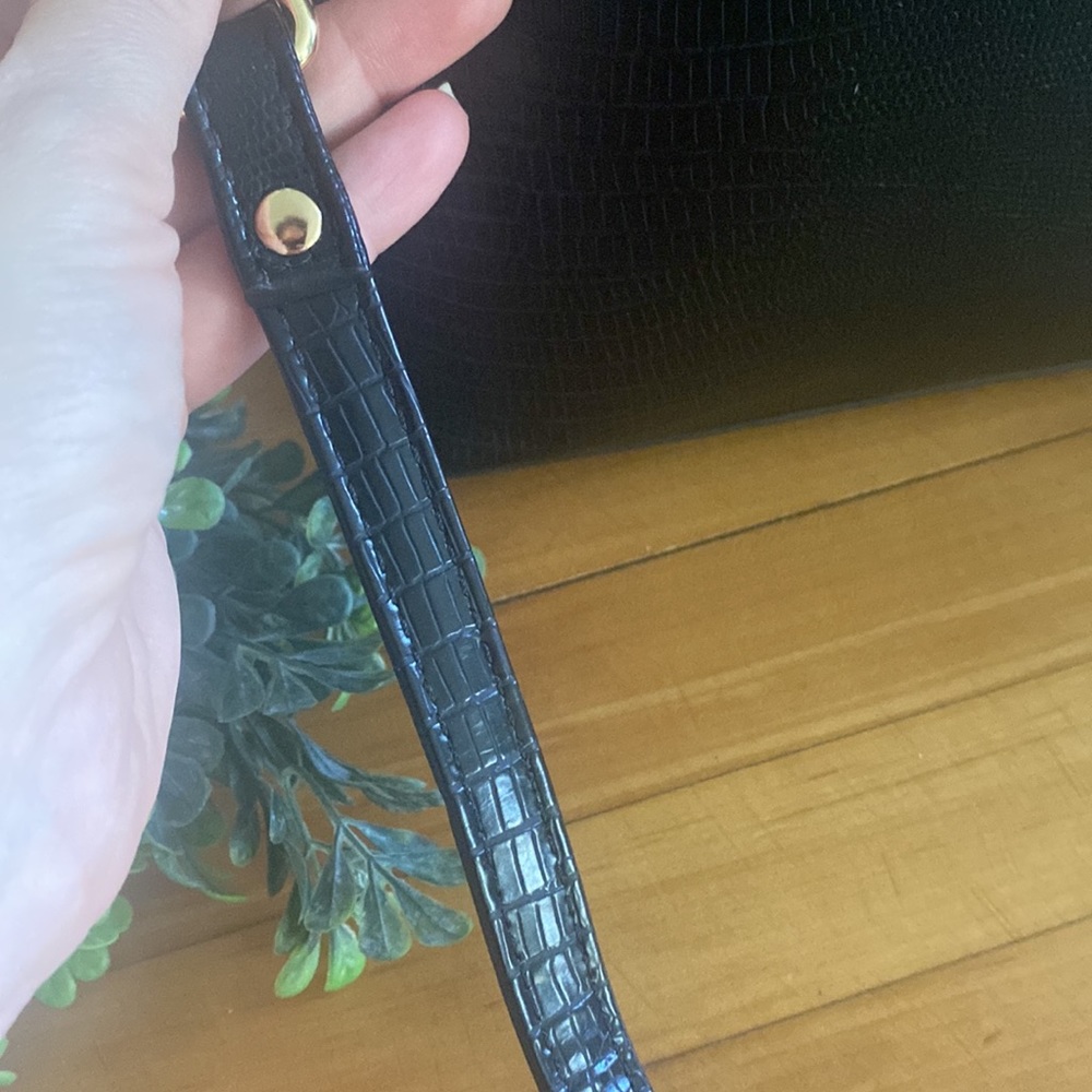 Betsey Johnson 'Margie' Embossed Lizard Crossbody, Black - Picture 13 of 15